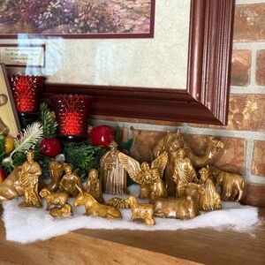 Vintage 1981 Gold Nativity Scene Figurine Set 17 Piece Holiday Collectible